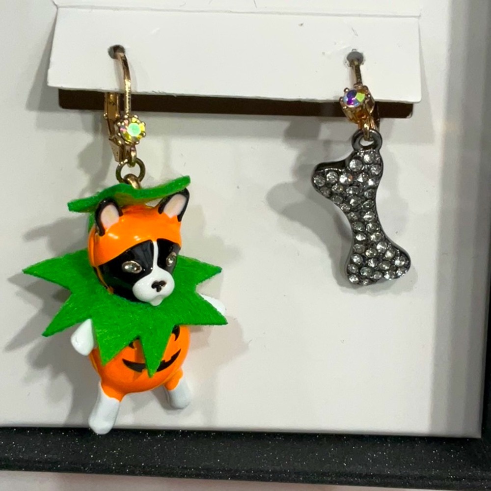 Betsey Johnson Halloween Jack-O-Lantern Bulldog Necklace and Earring Set NWT! - Picture 8 of 11